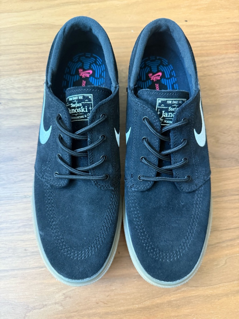 BLACK NIKE OG JANOSKI SKATE SNEAKERS